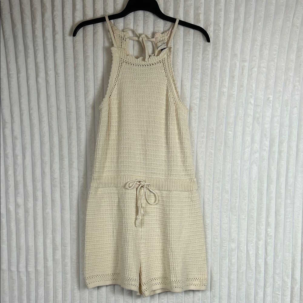 Universal Thread cream colored cotton crochet knit sleeveless shorts romper M